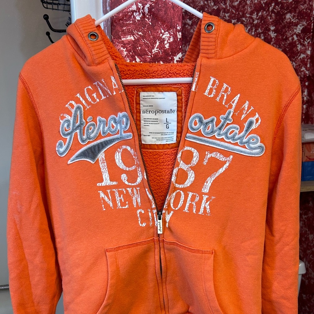 Aeropostale fleece lined Junior/Women’s hoodie. Size L